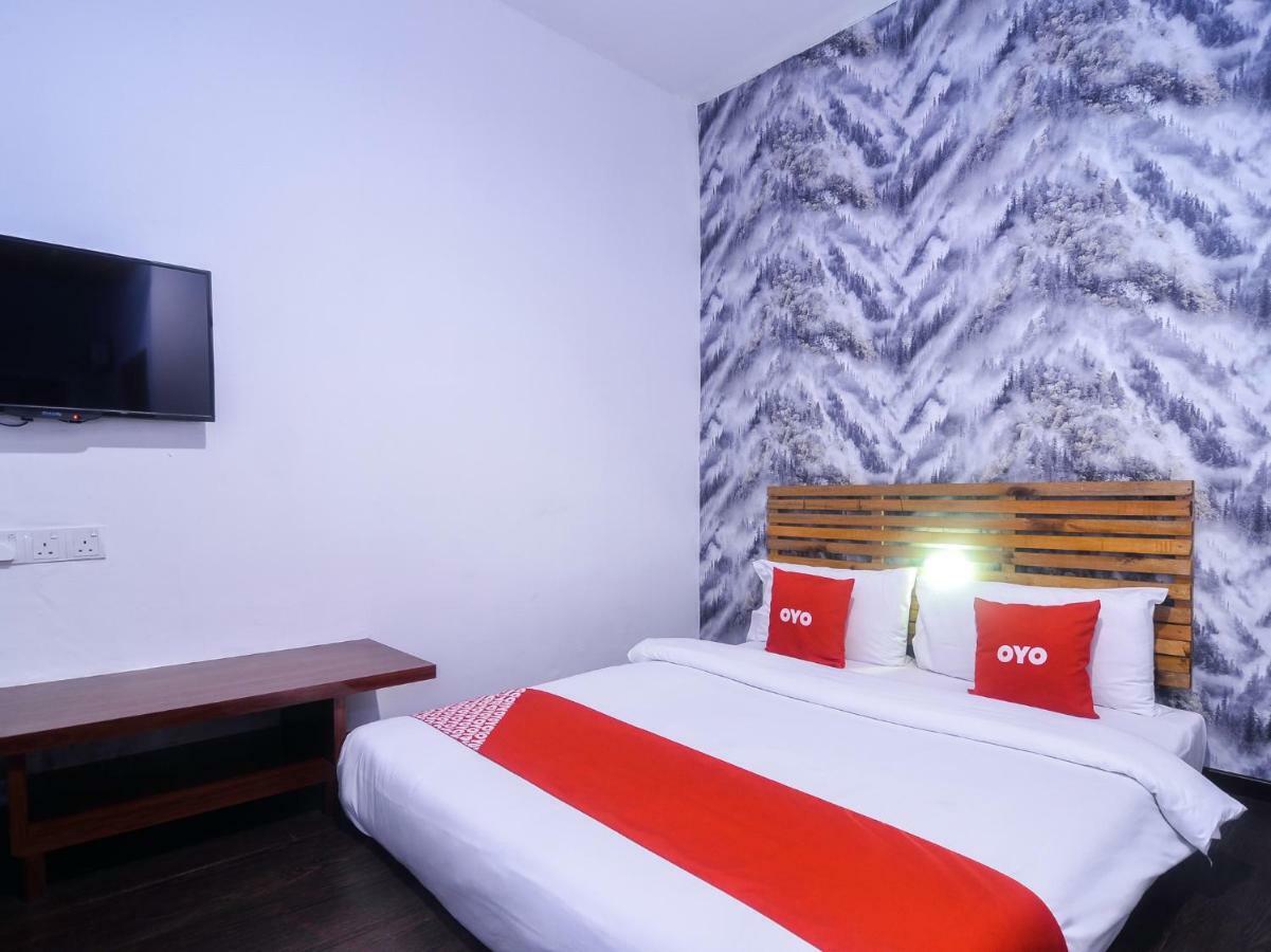 Oyo 1119 Memoire Express Hotel Kuching Eksteriør billede