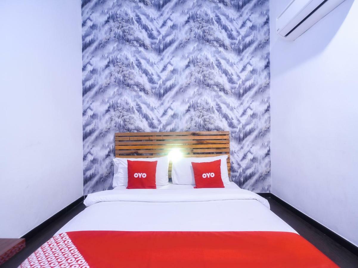 Oyo 1119 Memoire Express Hotel Kuching Eksteriør billede